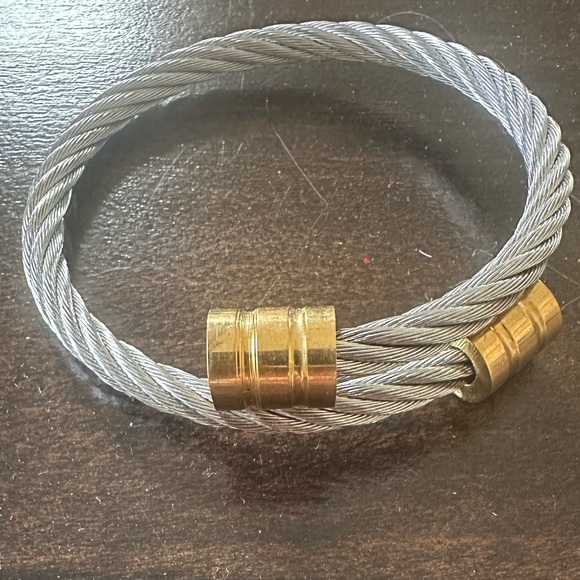 jBloom Jewelry - EUC jBloom Bracelet